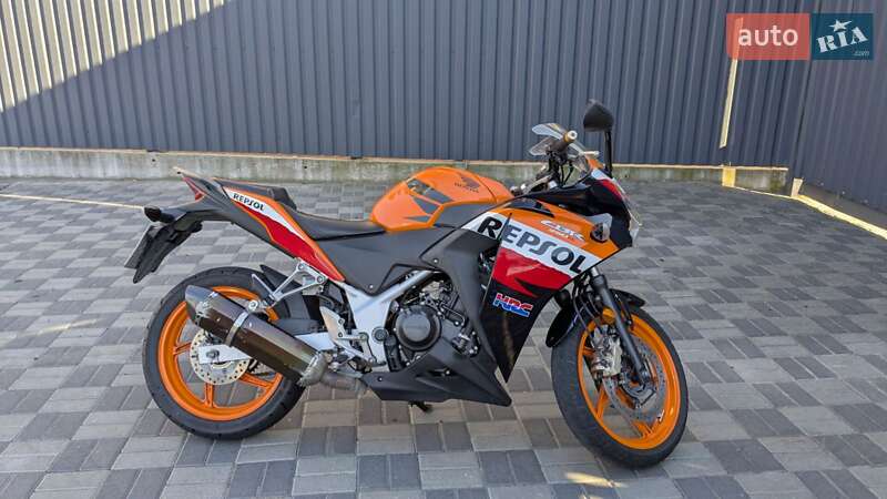 Спортбайк Honda CBR 250R 2014 в Хмельницком