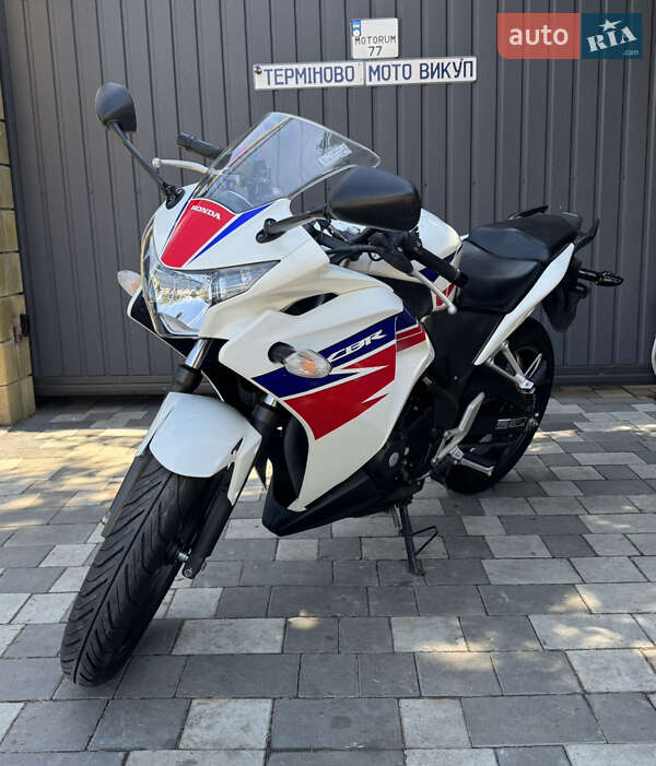 Спортбайк Honda CBR 250R 2013 в Дніпрі фото 7 Спортбайк Honda CBR 250R 2013 в Дніпрі