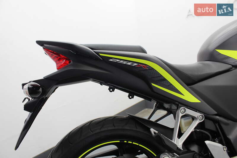 Спортбайк Honda CBR 250R 2018 в Гнівані фото 15 Спортбайк Honda CBR 250R 2018 в Гнівані
