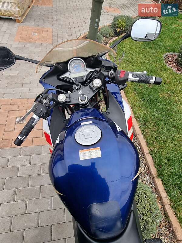 Спортбайк Honda CBR 250R 2011 в Белой Церкви