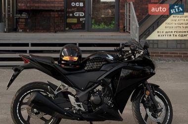 Спортбайк Honda CBR 250R 2012 в Киеве