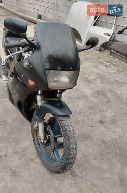 Мотоцикл Многоцелевой (All-round) Honda CBR 250RR 1994 в 