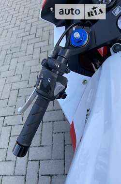 Мотоцикл Спорт-туризм Honda CBR 400R 2016 в 