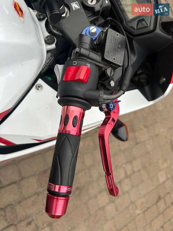 Спортбайк Honda CBR 400R 2016 в Ірпені