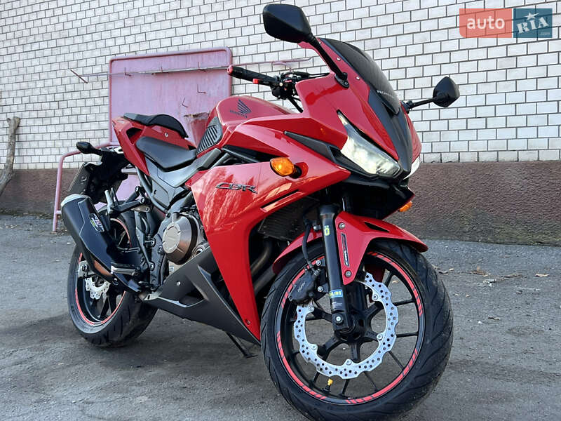 Honda CBR 400R 2017