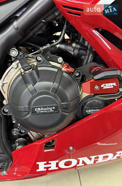 Спортбайк Honda CBR 400R 2021 в 