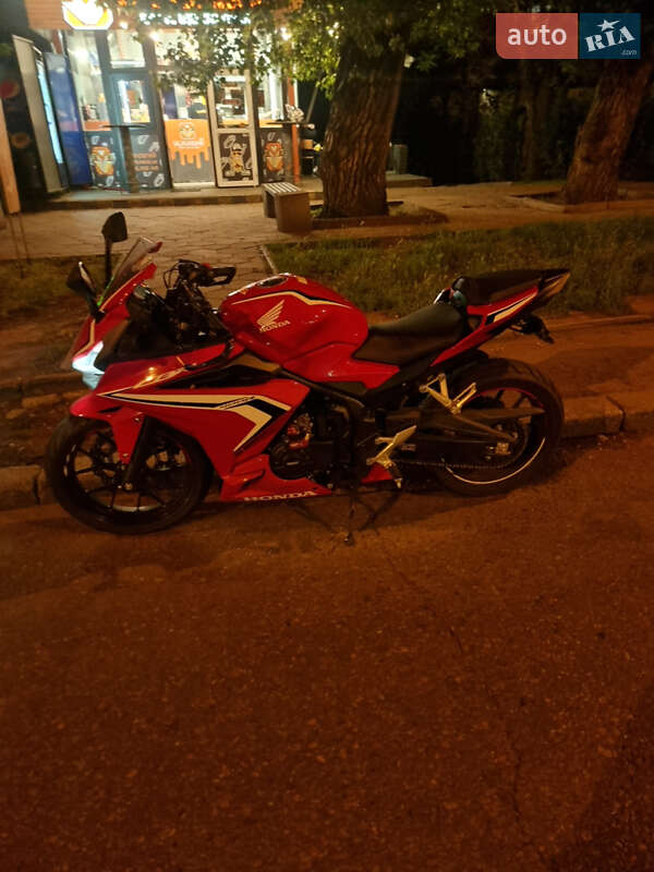 Спортбайк Honda CBR 400R 2021 в Одессе