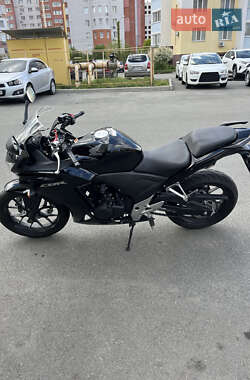 Спортбайк Honda CBR 400R 2014 в 