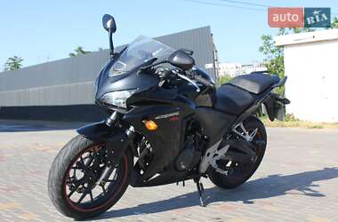 Спортбайк Honda CBR 400R 2013 в Одессе