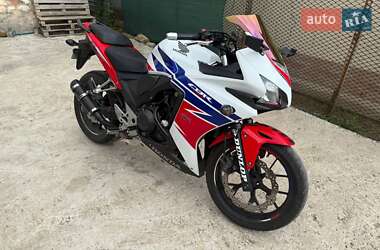 Мотоцикл Спорт-туризм Honda CBR 400R 2013 в 