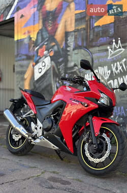 Спортбайк Honda CBR 400R 2013 в Киеве