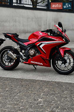 Спортбайк Honda CBR 400R 2019 в 