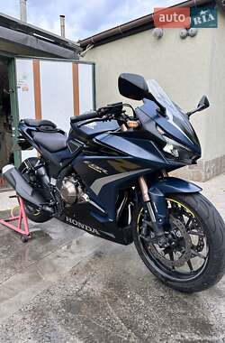 Спортбайк Honda CBR 400R 2022 в 