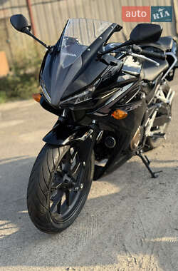 Мотоцикл Спорт-туризм Honda CBR 400R 2017 в 