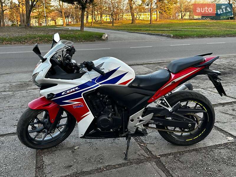 Спортбайк Honda CBR 400R 2015 в Голубовке фото 5 Спортбайк Honda CBR 400R 2015 в Голубовке