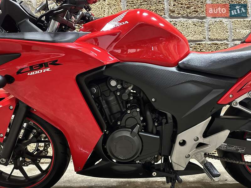 Спортбайк Honda CBR 400R 2013 в Одессе фото 13 Спортбайк Honda CBR 400R 2013 в Одессе
