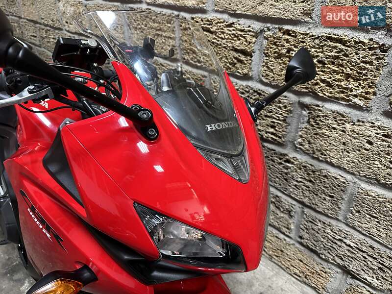 Спортбайк Honda CBR 400R 2013 в Одессе фото 8 Спортбайк Honda CBR 400R 2013 в Одессе