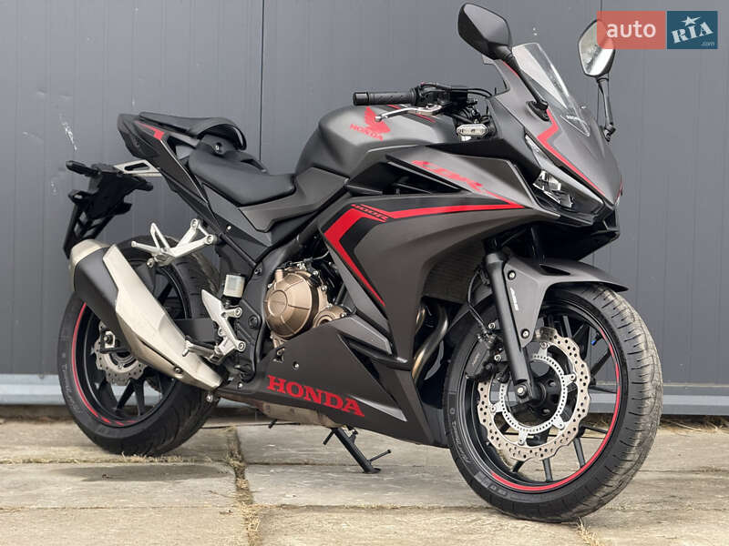 Honda CBR 400R 2020
