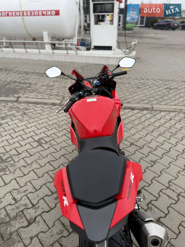 Спортбайк Honda CBR 400R 2016 в Коломые