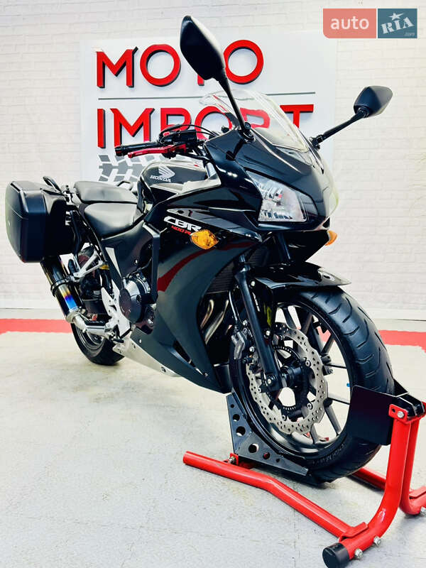 Спортбайк Honda CBR 400R 2013 в Одессе