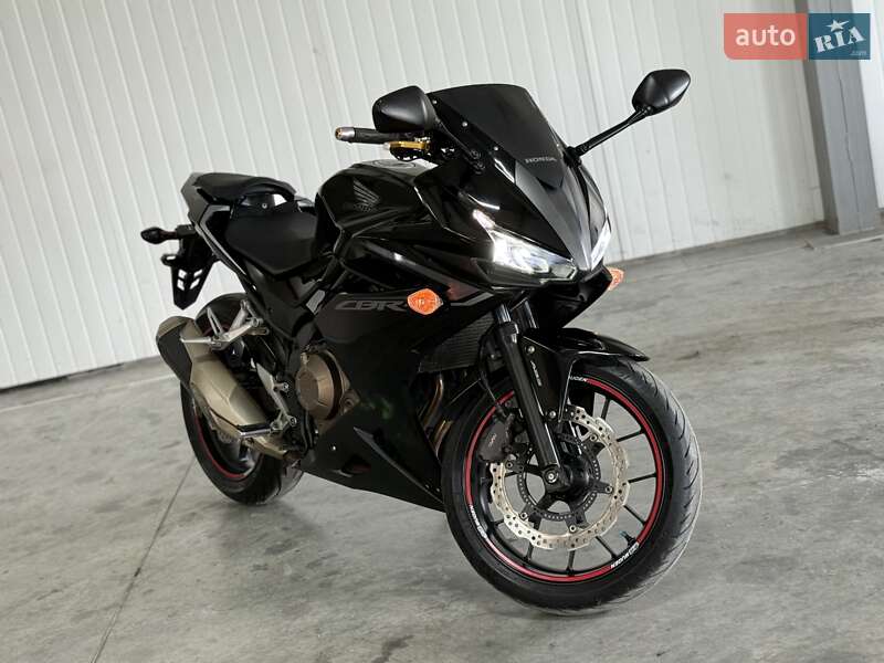 Honda CBR 400R 2016
