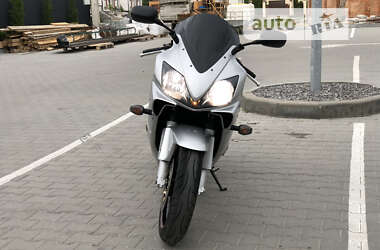 Спортбайк Honda CBR 600F4i 2002 в Виннице