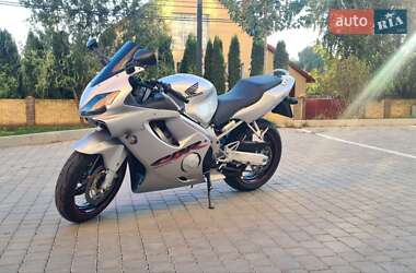 Спортбайк Honda CBR 600F4i 2002 в Вінниці