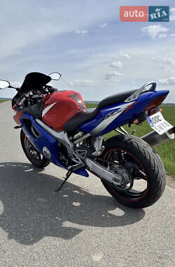 Спортбайк Honda CBR 600F4i 2001 в 