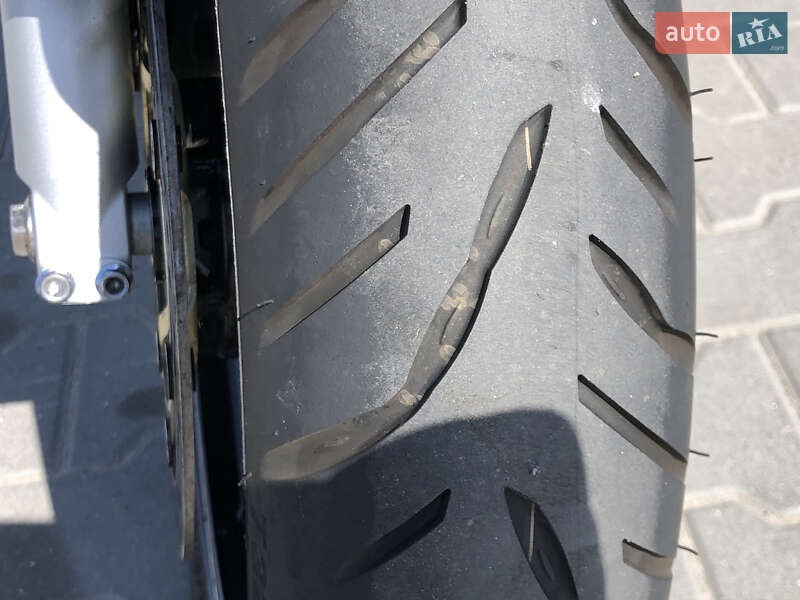 Спортбайк Honda CBR 600F4i 2002 в Виннице