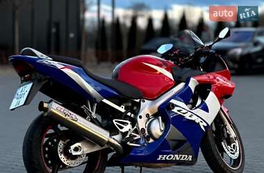 Спортбайк Honda CBR 600F4i 2001 в Коломиї