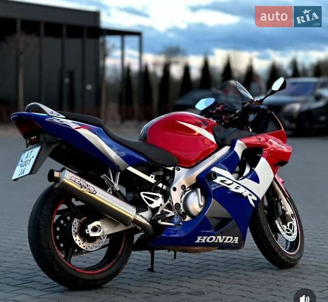 Спортбайк Honda CBR 600F4i 2001 в Коломые