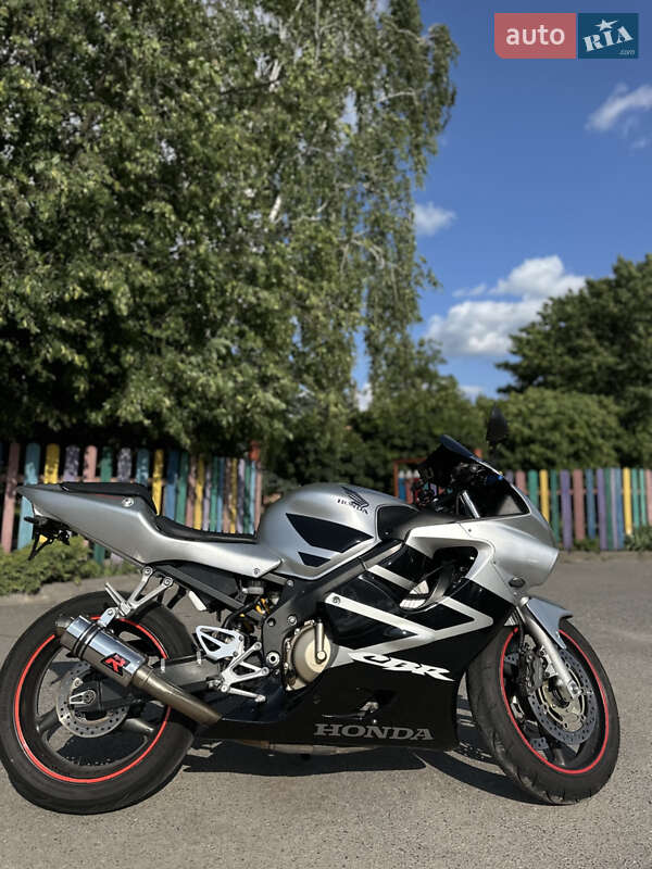 Спортбайк Honda CBR 600F4i 2001 в Вінниці
