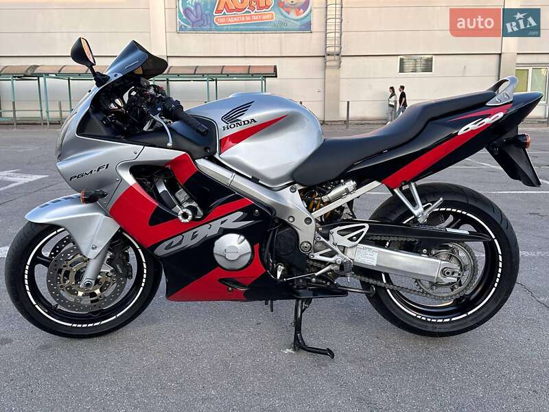 Спортбайк Honda CBR 600F4i 2003 в Запоріжжі