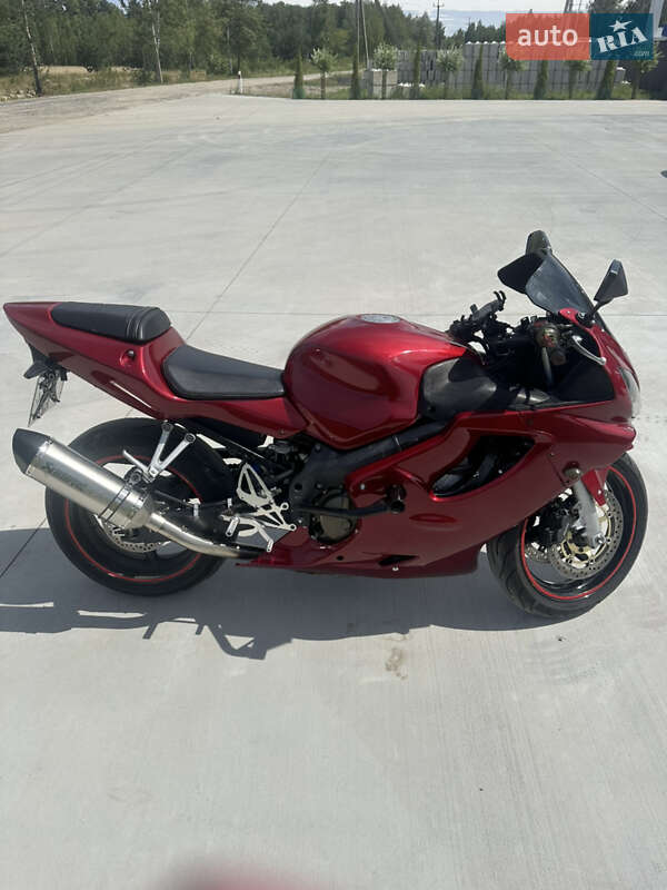 Спортбайк Honda CBR 600F4i 2001 в Камне-Каширском