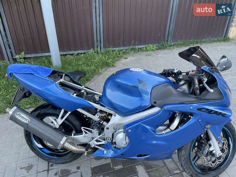 Спортбайк Honda CBR 600F4i 2002 в Могилев-Подольске