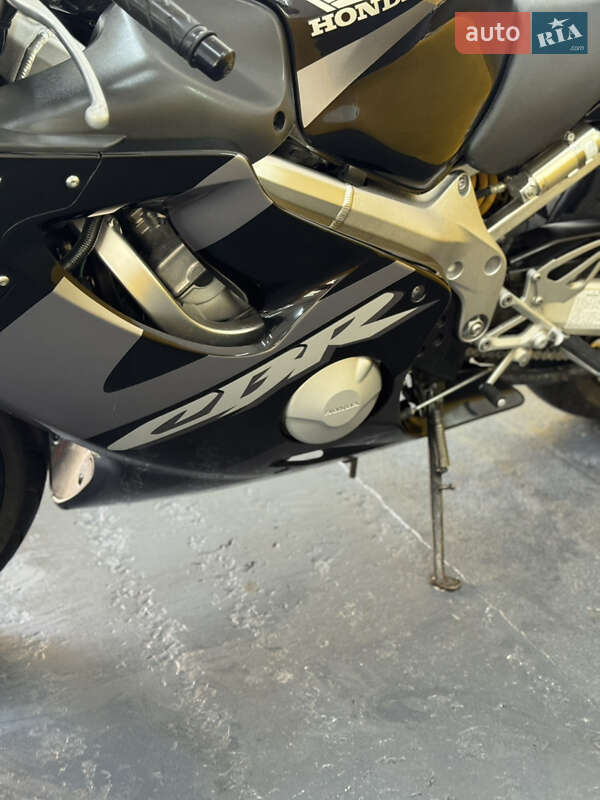 Мотоцикл Спорт-туризм Honda CBR 600F4i 2001 в Виннице фото 7 Мотоцикл Спорт-туризм Honda CBR 600F4i 2001 в Виннице
