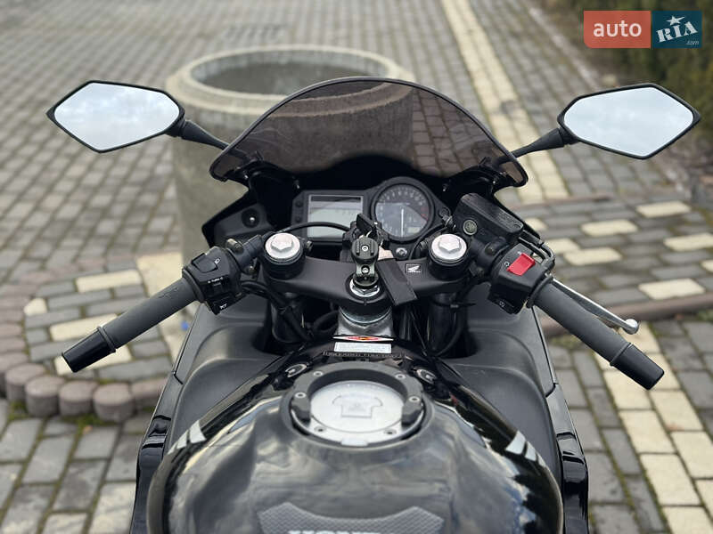 Мотоцикл Спорт-туризм Honda CBR 600F4i 2005 в Долині