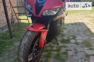 Спортбайк Honda CBR 600F 2007 в Пирятине