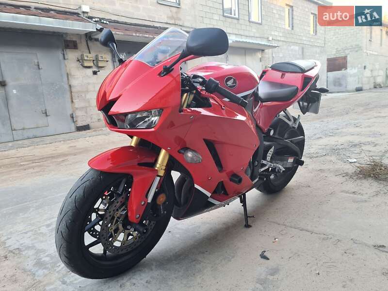 Мотоцикл Спорт-туризм Honda CBR 600F 2018 в Каменском