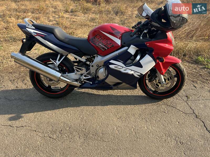 Honda CBR 600F 2001