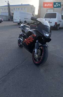 Спортбайк Honda CBR 600F 2000 в 