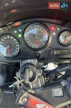 Мотоцикл Спорт-туризм Honda CBR 600F 2000 в 