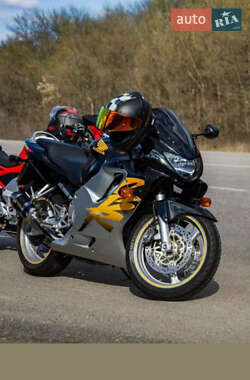Спортбайк Honda CBR 600F 1999 в Кропивницком