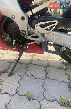 Мотоцикл Спорт-туризм Honda CBR 600F 2000 в 