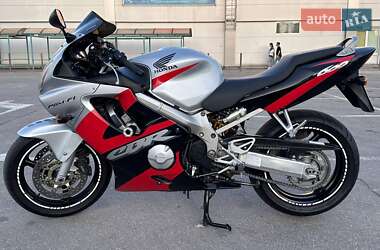 Спортбайк Honda CBR 600F 2003 в 