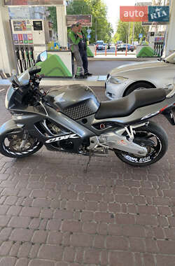 Мотоцикл Спорт-туризм Honda CBR 600F 1997 в 