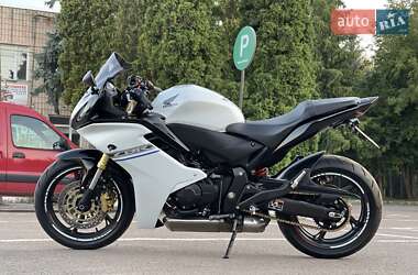 Спортбайк Honda CBR 600F 2011 в Дубні
