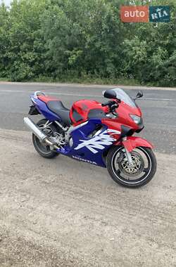 Мотоцикл Спорт-туризм Honda CBR 600F 1999 в 