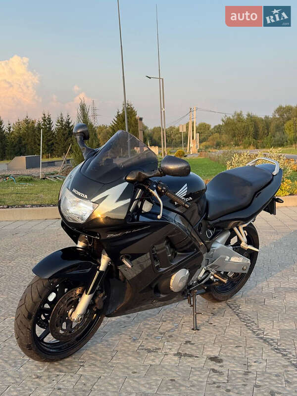 Спортбайк Honda CBR 600F 1997 в Сокале