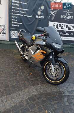 Мотоцикл Спорт-туризм Honda CBR 600F 1999 в 